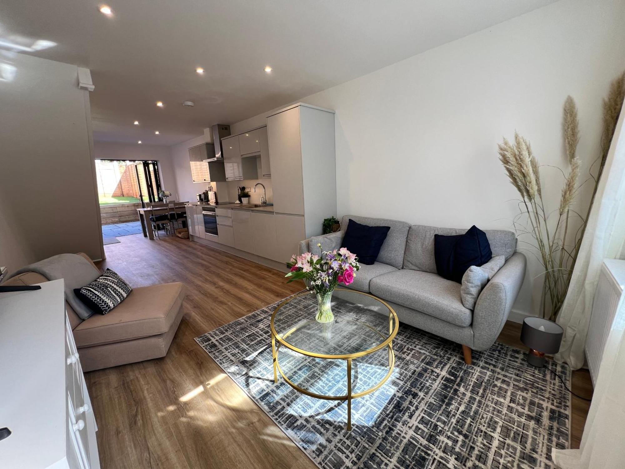 Two Bedroom Bridgnorth Bliss Экстерьер фото